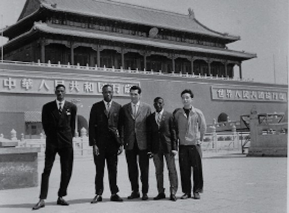 Visita de uma delegação da UNTA e do MPLA à China (Maio 1961).
