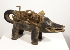 1233946879fetiche-chien-clous-africain-kongo-37