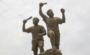 ob_32ae9e_hard-monumento-4-fevereiro-ampe-rogeri-620x381