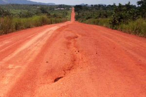 uige_-_troco_do_municipio_do_songo_a_bembe_-_foto_domigos_nicolau