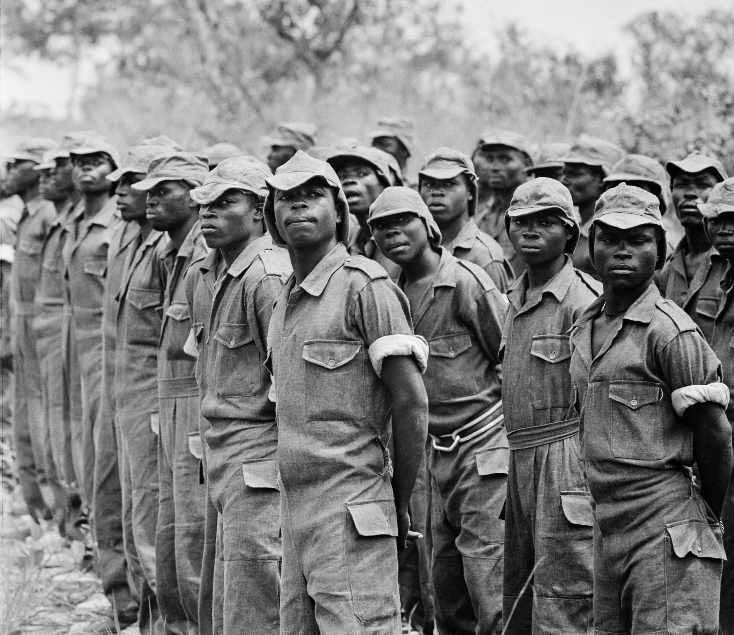 Kamp_van_Angolese_Bevrijdingsbeweging_FNLA_in_Zaire,_leden_van_de_bevrijdingsbew,_Bestanddeelnr_926-6265